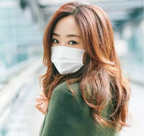 吃瓜少女戴口罩视频,揭秘网络热传视频背后的故事